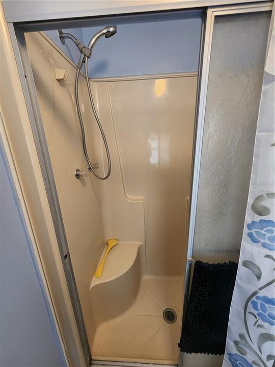 For Sale: $185,000 (3 beds, 2 baths, 1310 Square Feet)