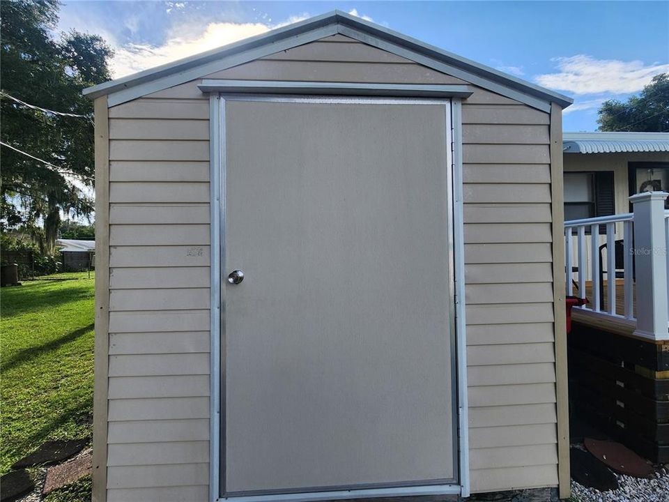 For Sale: $185,000 (3 beds, 2 baths, 1310 Square Feet)