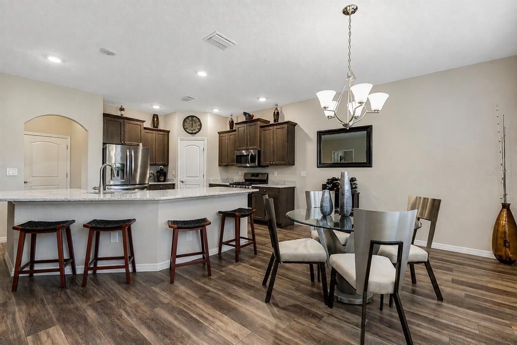 For Sale: $379,000 (3 beds, 2 baths, 1862 Square Feet)