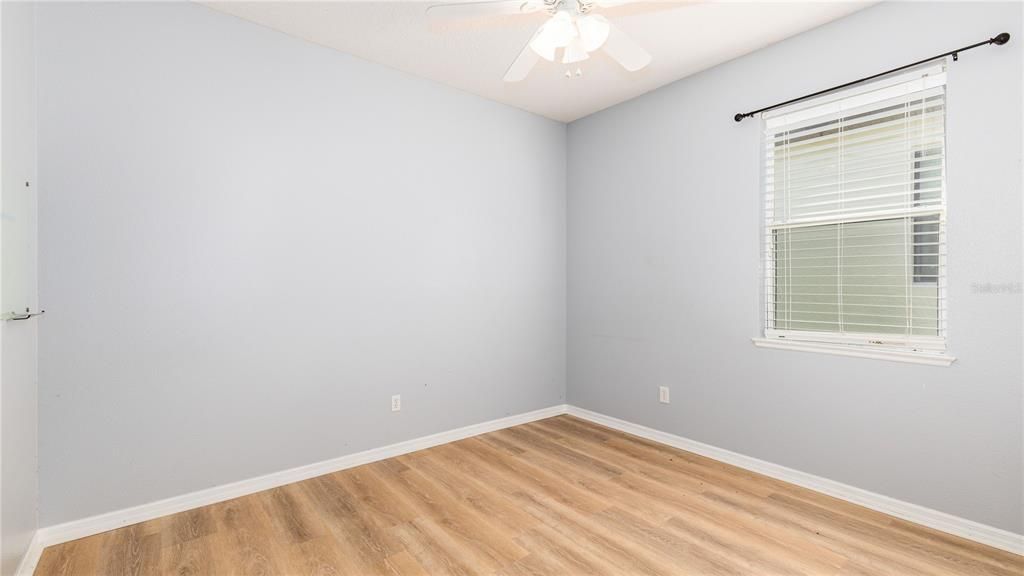 En Venta: $399,000 (4 camas, 2 baños, 1644 Pies cuadrados)