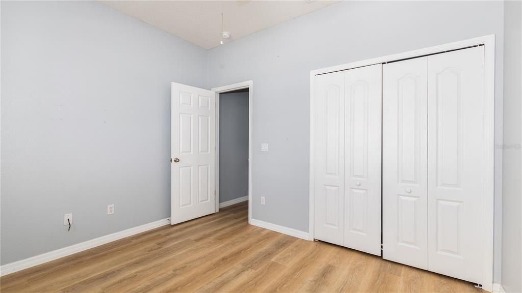 En Venta: $399,000 (4 camas, 2 baños, 1644 Pies cuadrados)