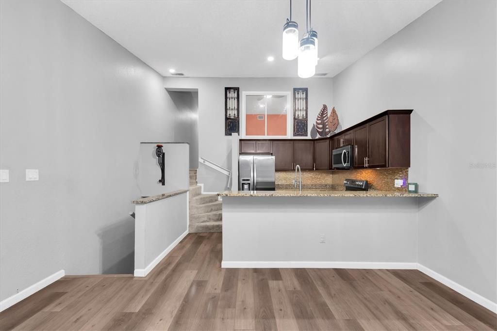 For Rent: $2,400 (2 beds, 2 baths, 1245 Square Feet)