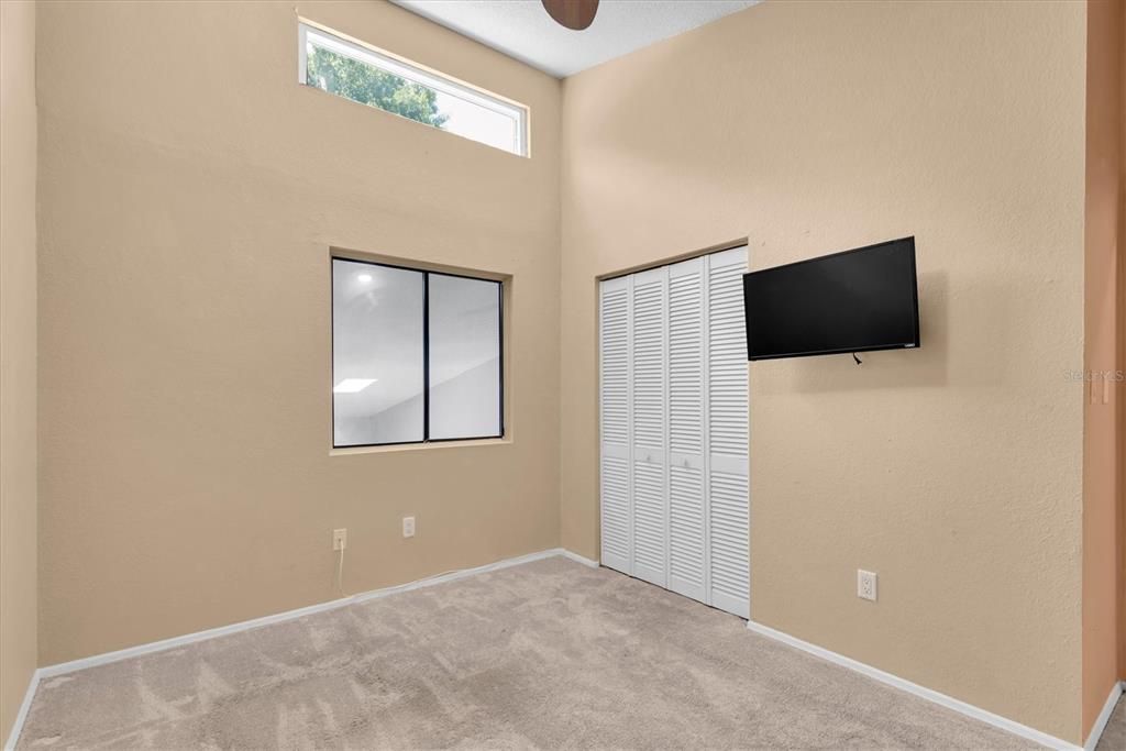For Rent: $2,400 (2 beds, 2 baths, 1245 Square Feet)