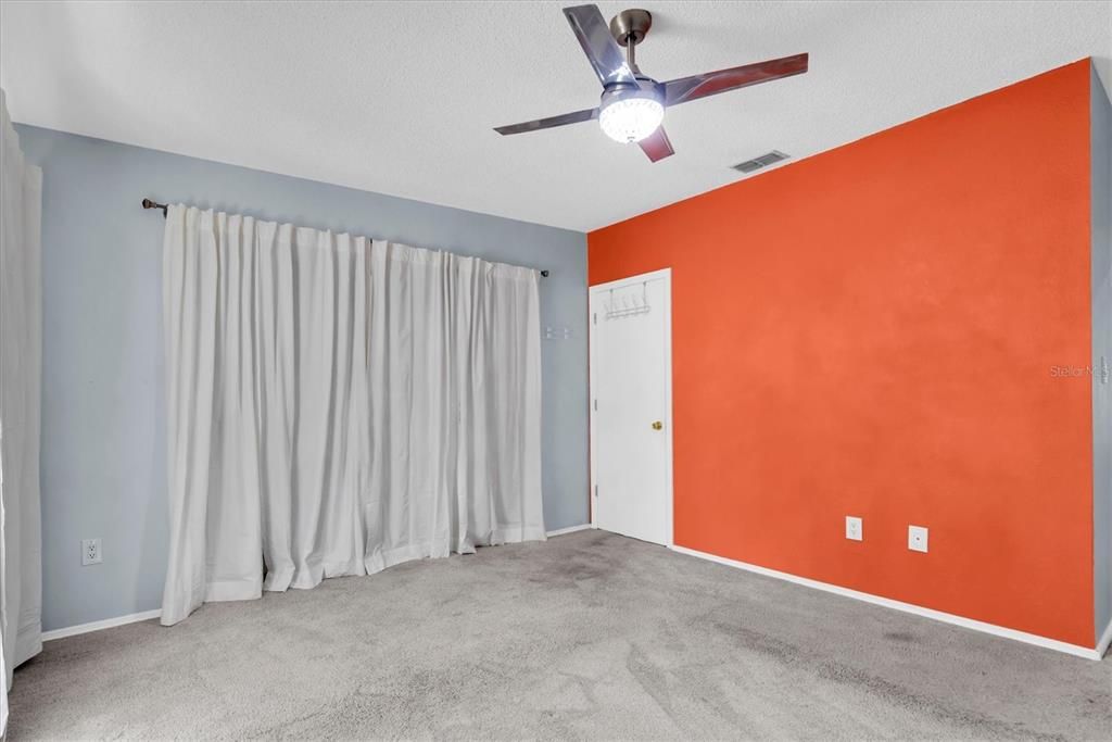 For Rent: $2,400 (2 beds, 2 baths, 1245 Square Feet)