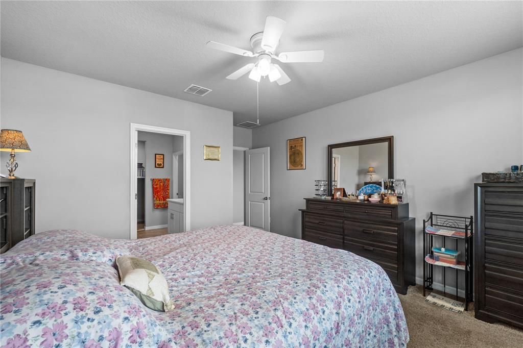 For Sale: $307,000 (3 beds, 2 baths, 1485 Square Feet)