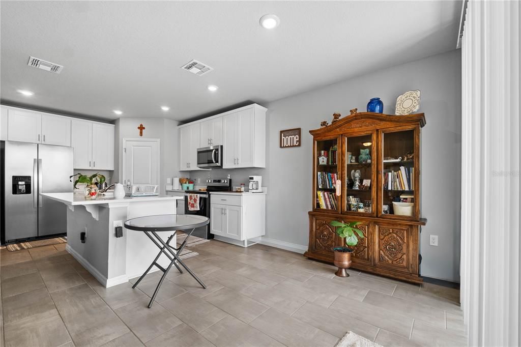 For Sale: $307,000 (3 beds, 2 baths, 1485 Square Feet)
