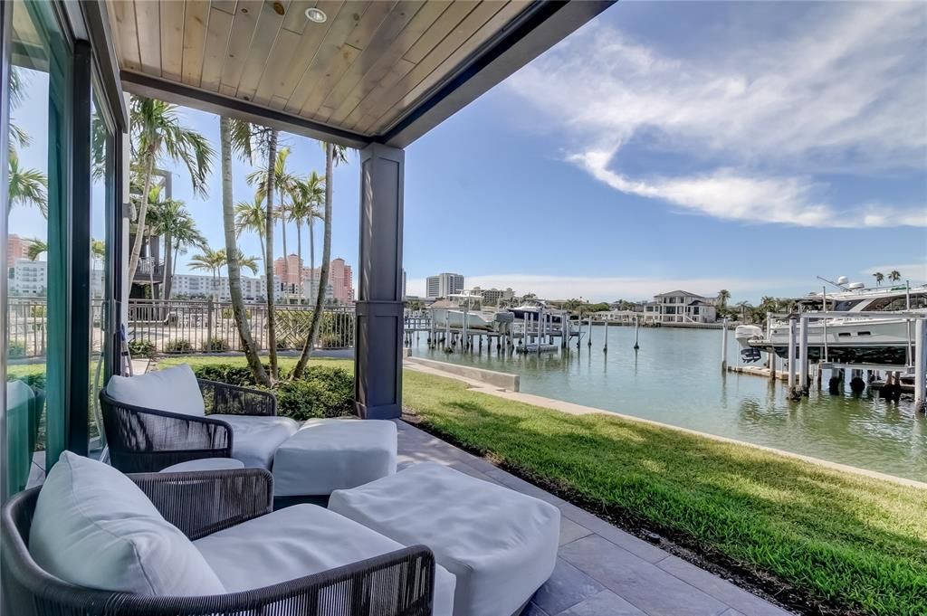 For Sale: $1,780,000 (3 beds, 2 baths, 2551 Square Feet)