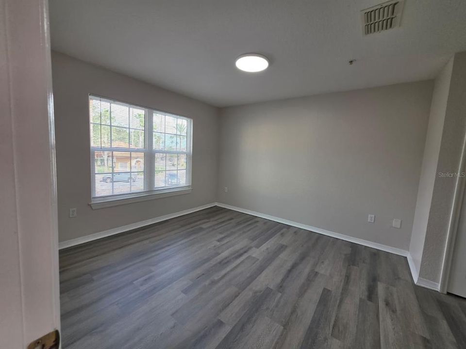 For Rent: $2,300 (3 beds, 2 baths, 1232 Square Feet)