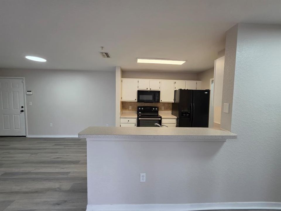 For Rent: $2,300 (3 beds, 2 baths, 1232 Square Feet)