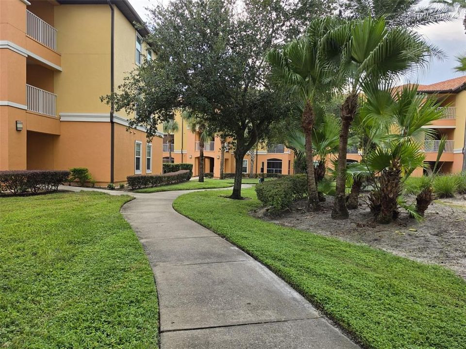For Rent: $2,300 (3 beds, 2 baths, 1232 Square Feet)