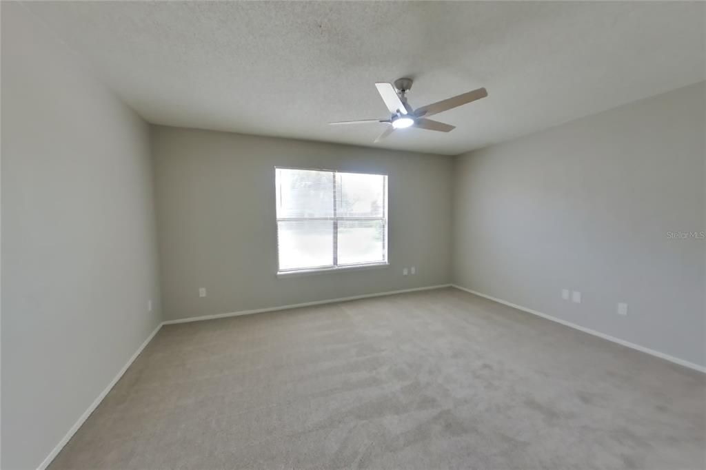 For Rent: $1,999 (3 beds, 2 baths, 1180 Square Feet)