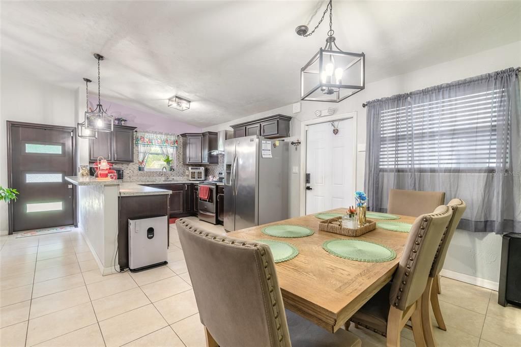 For Sale: $277,000 (4 beds, 2 baths, 1242 Square Feet)