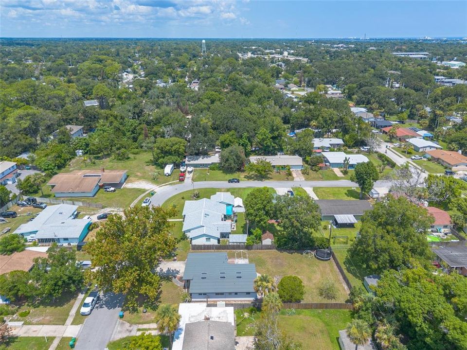 For Sale: $277,000 (4 beds, 2 baths, 1242 Square Feet)