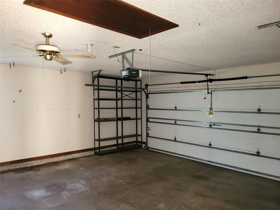 For Sale: $200,000 (3 beds, 2 baths, 1160 Square Feet)