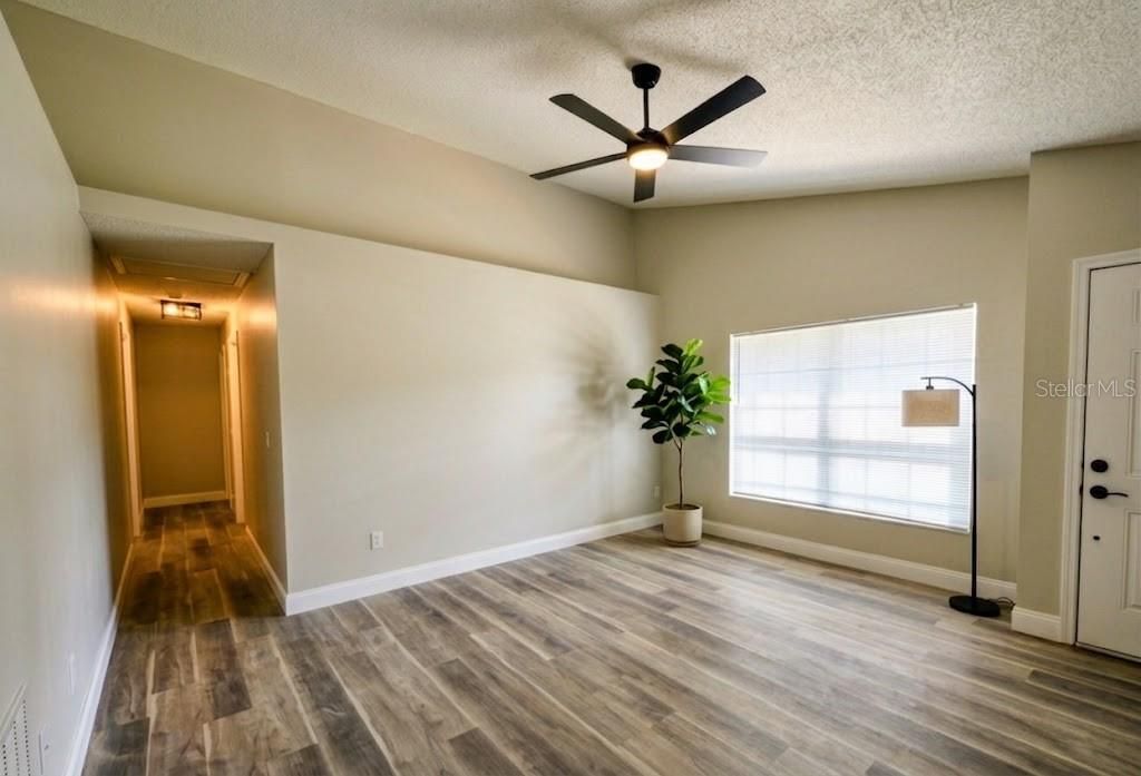 Active With Contract: $299,000 (3 beds, 2 baths, 1197 Square Feet)