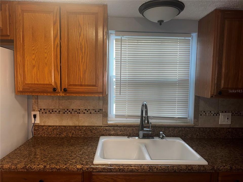 For Rent: $1,500 (2 beds, 1 baths, 900 Square Feet)