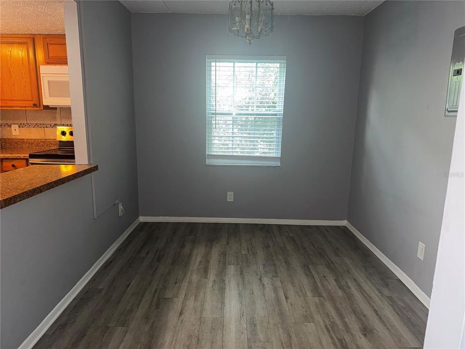 For Rent: $1,500 (2 beds, 1 baths, 900 Square Feet)