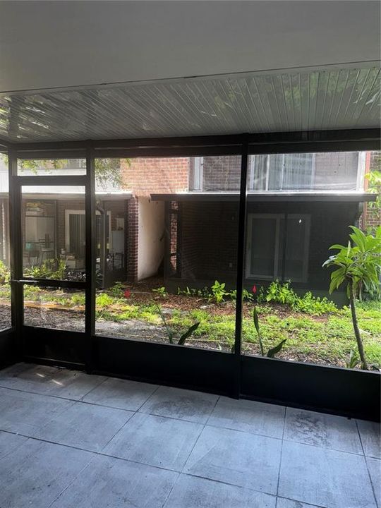 For Rent: $1,500 (2 beds, 1 baths, 900 Square Feet)