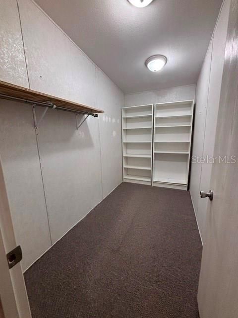 For Sale: $299,900 (4 beds, 3 baths, 2356 Square Feet)