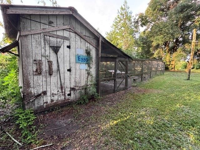 For Sale: $299,900 (4 beds, 3 baths, 2356 Square Feet)