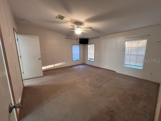 For Sale: $299,900 (4 beds, 3 baths, 2356 Square Feet)