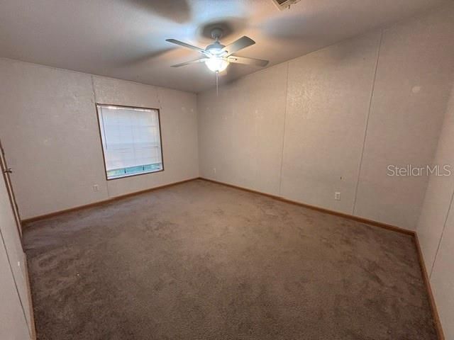 For Sale: $299,900 (4 beds, 3 baths, 2356 Square Feet)