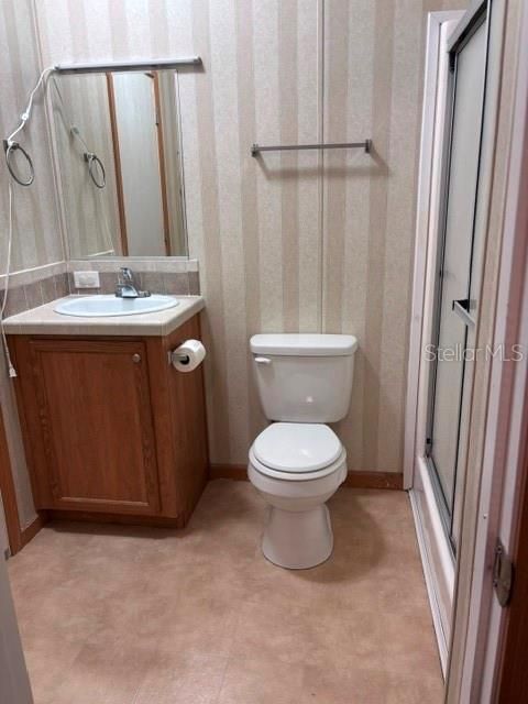 For Sale: $299,900 (4 beds, 3 baths, 2356 Square Feet)