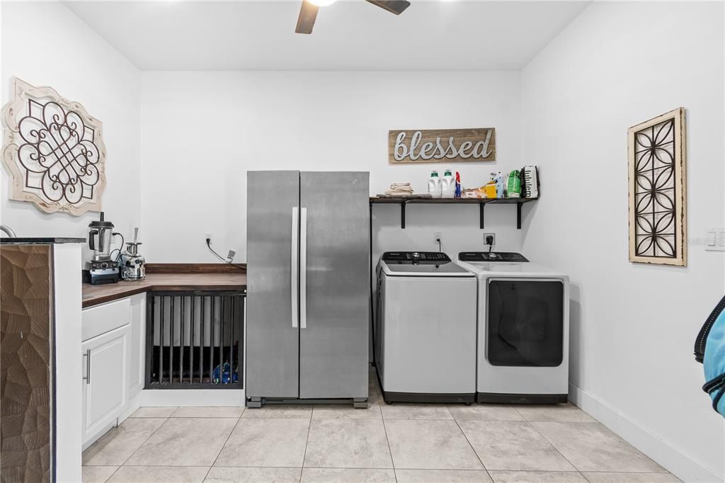For Sale: $1,350,000 (4 beds, 2 baths, 2430 Square Feet)