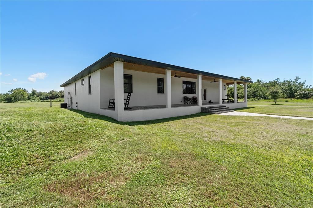 For Sale: $1,350,000 (4 beds, 2 baths, 2430 Square Feet)