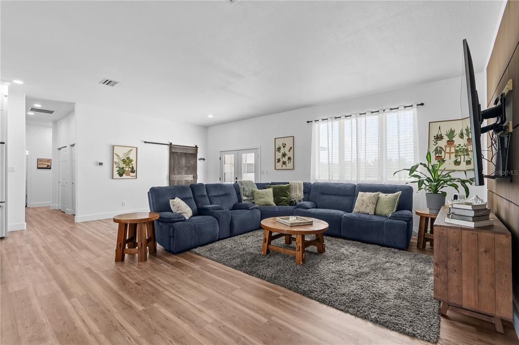 For Sale: $1,350,000 (4 beds, 2 baths, 2430 Square Feet)