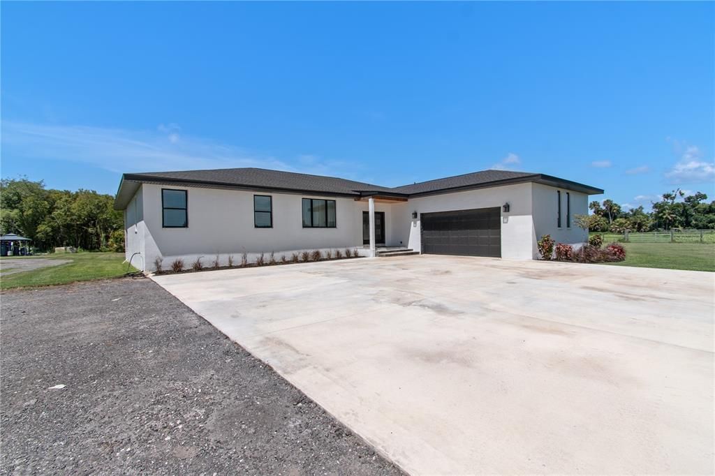 For Sale: $1,350,000 (4 beds, 2 baths, 2430 Square Feet)