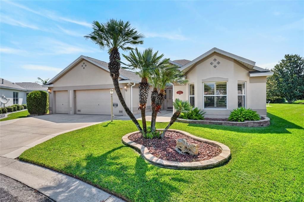 For Sale: $849,000 (3 beds, 2 baths, 2022 Square Feet)