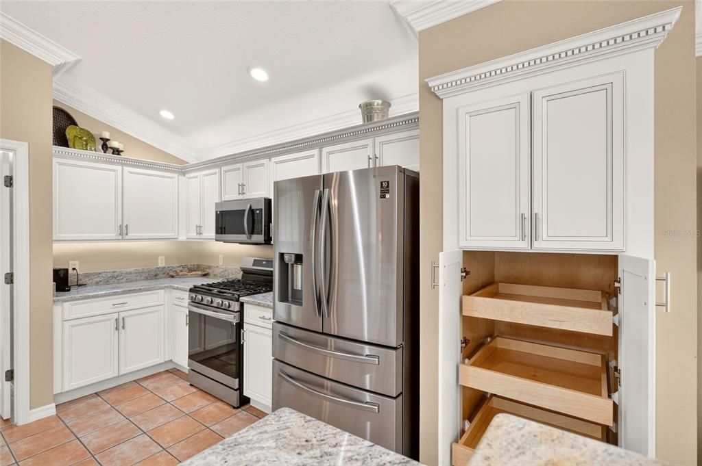 For Sale: $849,000 (3 beds, 2 baths, 2022 Square Feet)
