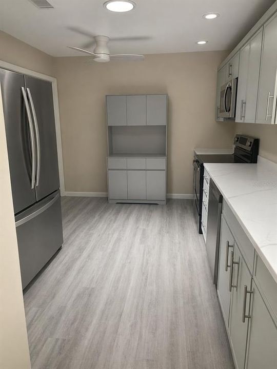 For Rent: $3,000 (3 beds, 2 baths, 1372 Square Feet)