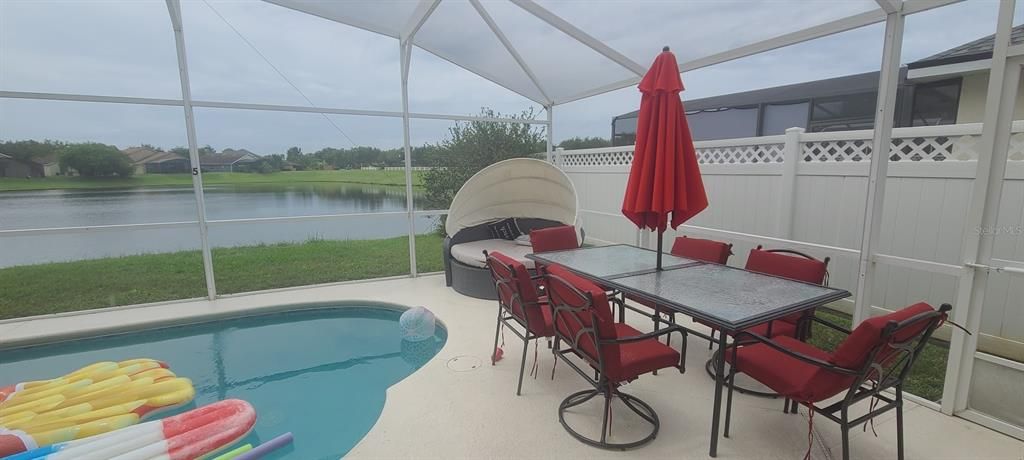 For Rent: $3,200 (5 beds, 3 baths, 2827 Square Feet)