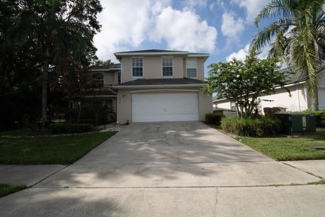 For Rent: $3,200 (5 beds, 3 baths, 2827 Square Feet)