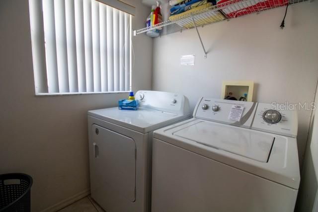 For Rent: $3,200 (5 beds, 3 baths, 2827 Square Feet)