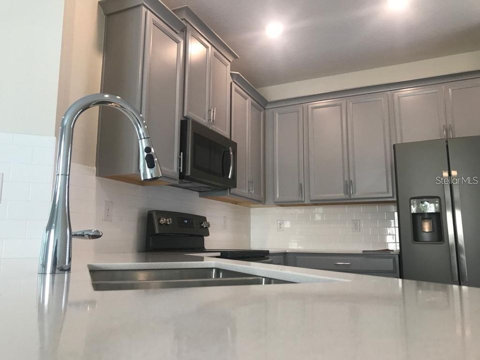 For Rent: $2,850 (5 beds, 3 baths, 2522 Square Feet)