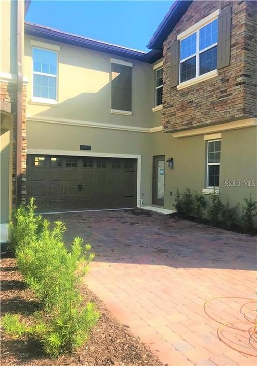 For Rent: $2,850 (5 beds, 3 baths, 2522 Square Feet)