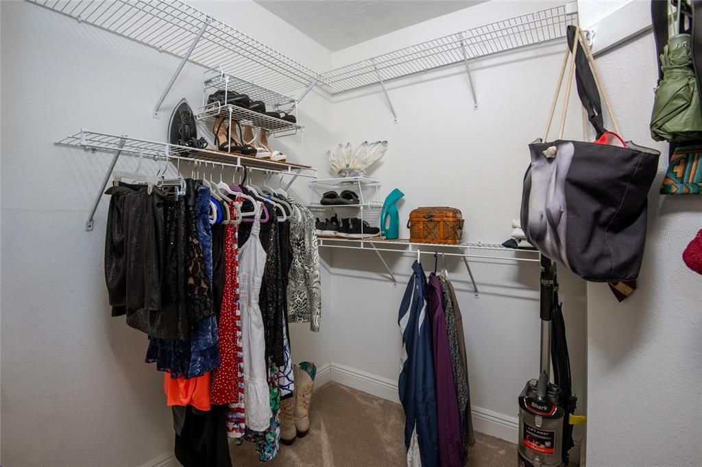For Sale: $269,000 (1 beds, 1 baths, 750 Square Feet)