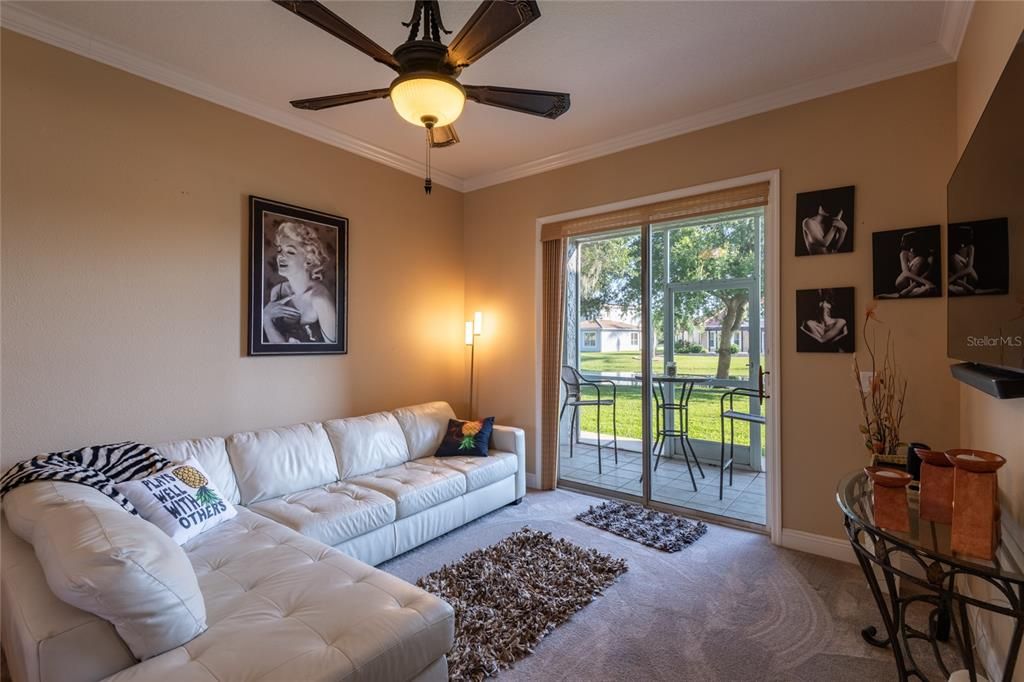 For Sale: $269,000 (1 beds, 1 baths, 750 Square Feet)