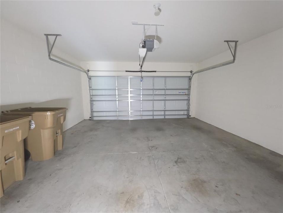 En Venta: $306,000 (2 camas, 2 baños, 1601 Pies cuadrados)
