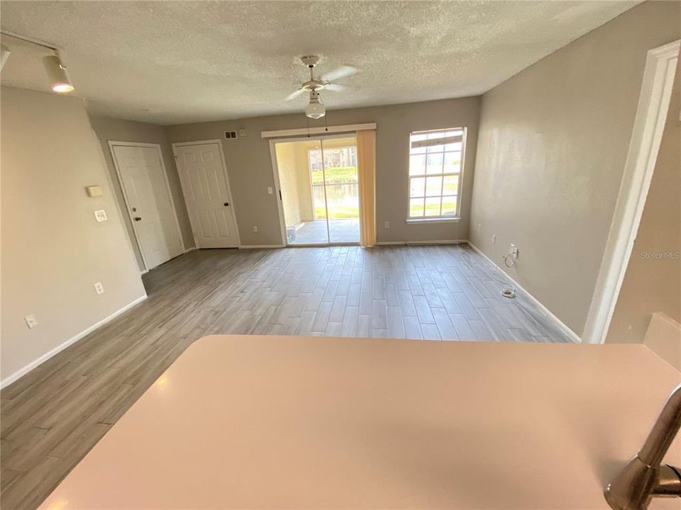 En Venta: $190,000 (2 camas, 2 baños, 874 Pies cuadrados)