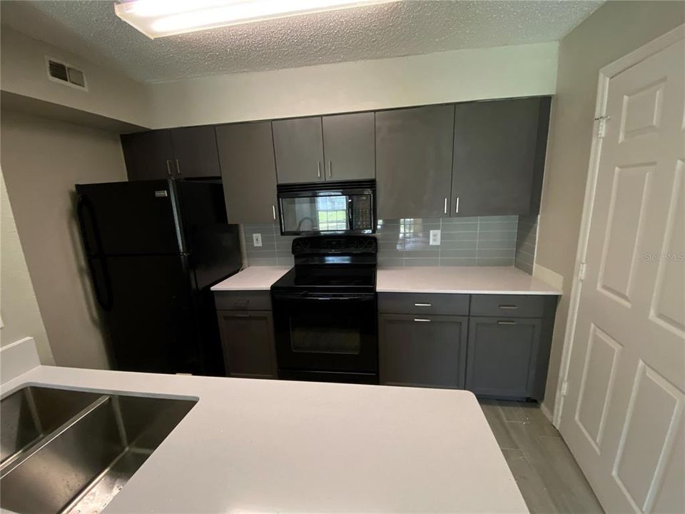 En Venta: $190,000 (2 camas, 2 baños, 874 Pies cuadrados)