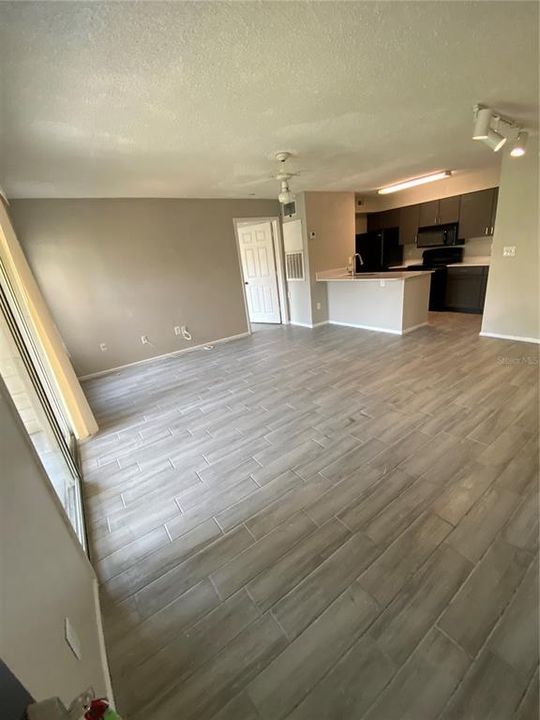 En Venta: $190,000 (2 camas, 2 baños, 874 Pies cuadrados)