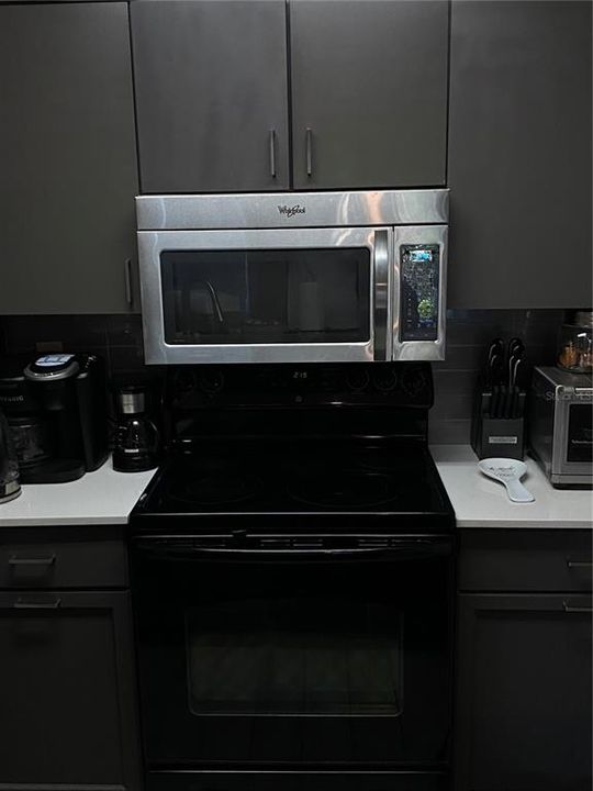En Venta: $190,000 (2 camas, 2 baños, 874 Pies cuadrados)
