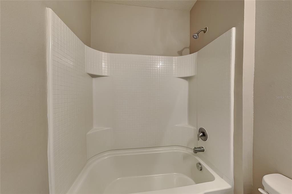 For Rent: $1,969 (3 beds, 2 baths, 1672 Square Feet)