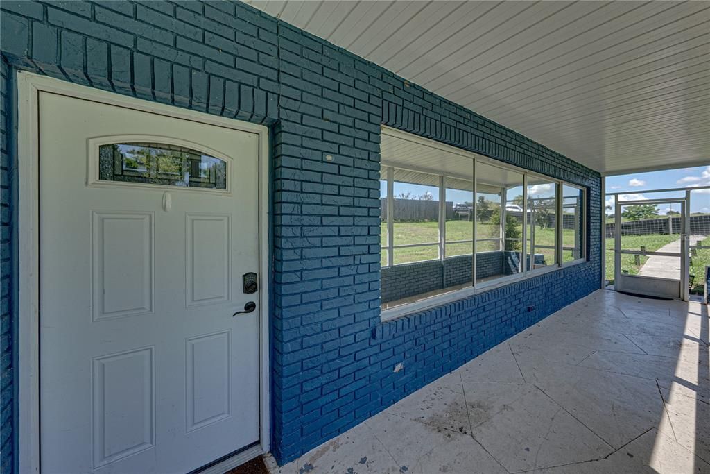 For Sale: $499,900 (4 beds, 2 baths, 2706 Square Feet)