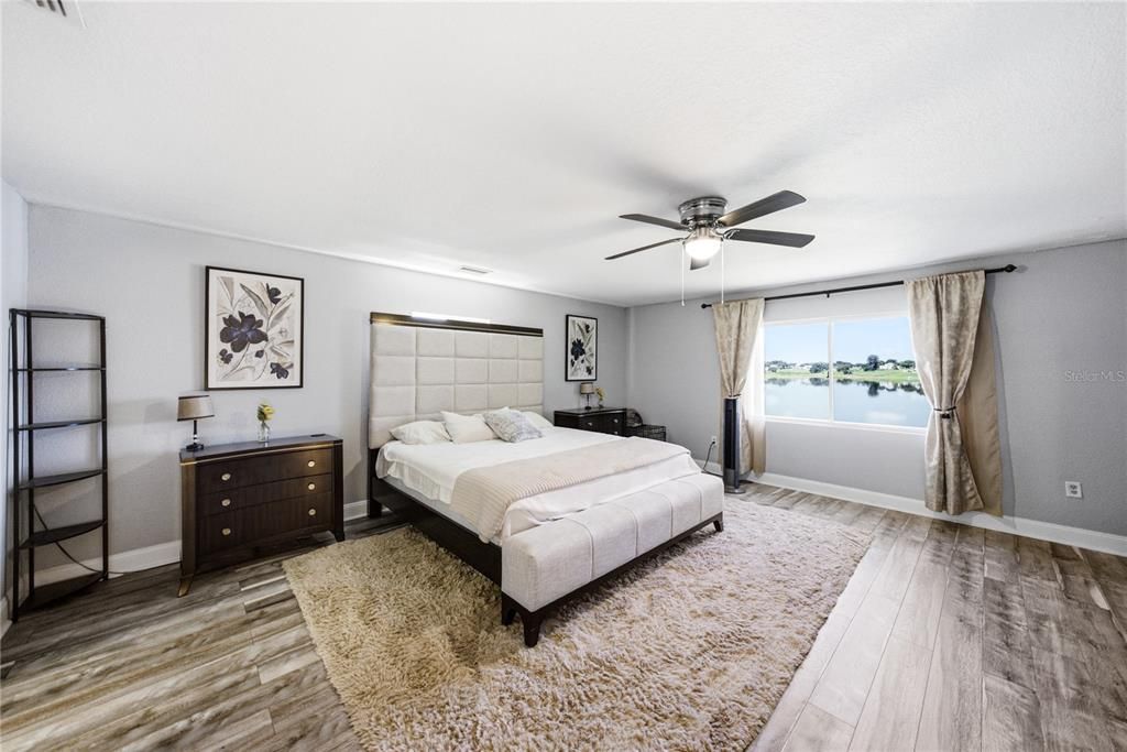For Sale: $499,900 (4 beds, 2 baths, 2706 Square Feet)