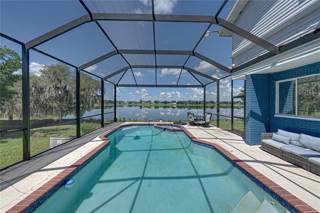 For Sale: $499,900 (4 beds, 2 baths, 2706 Square Feet)